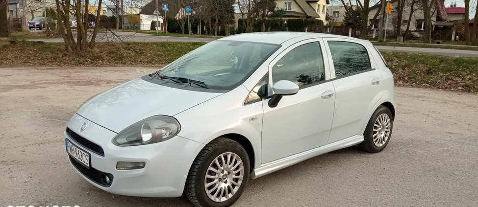 Fiat Punto cena 24100 przebieg: 192585, rok produkcji 2012 z Września małe 121